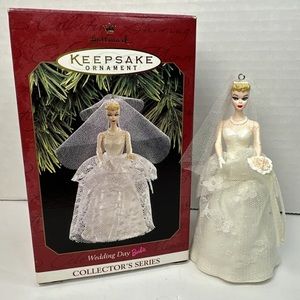 1997 Hallmark Keepsake Wedding Day Barbie Christmas Ornament #4 in Series